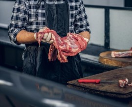 Вакансия на мясокомбинат в Воронежской области: Обвальщики, Упаковщики и Грузчики!